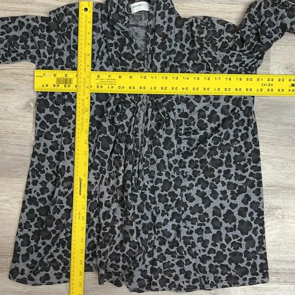 Allen Allen Gray, Black & Purple Leopard Print Open Front Cardigan Size Medium - Image 9