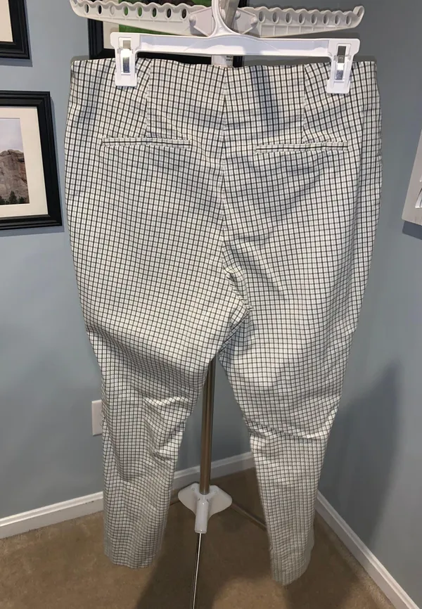 A New Day Capris Dress Pants - Image 2