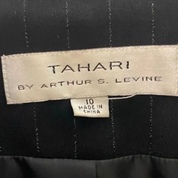 Tahari Black Pinstripe Pantsuit Women’s 10 Blazer & Trousers Career Suit Set - Image 5