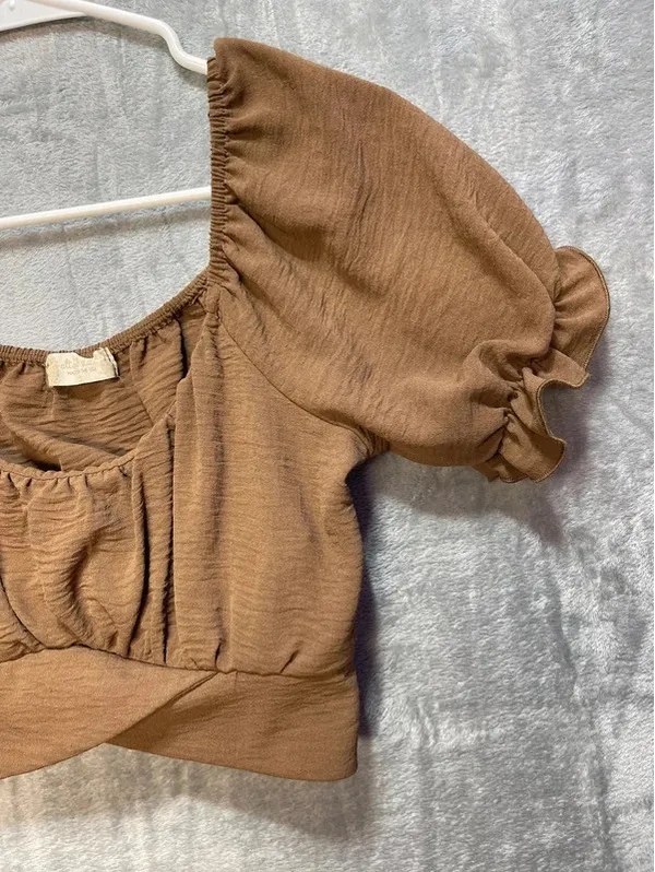 Altar'd State Womens Crop Top Brown Puff Sleeve Back Tie Small - Image 3