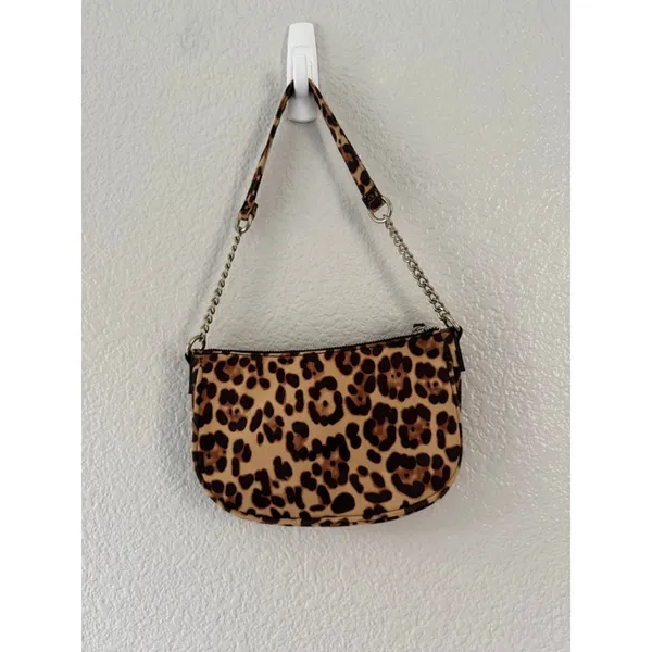 Y2K Leopard Print Shoulder Bag Gold Chain Strap Mini Baguette Purse EUC Retro - Image 2