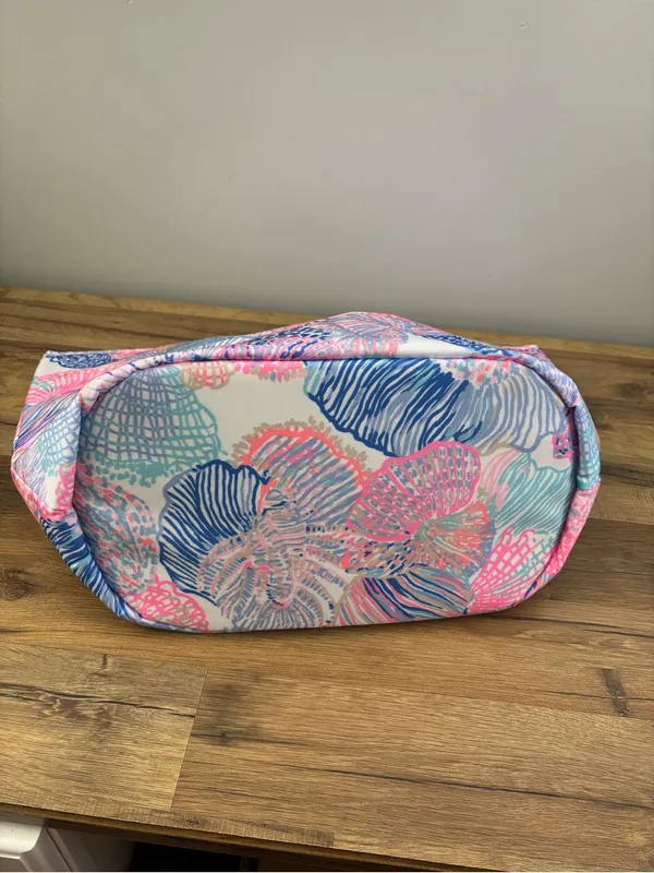 Lilly Pulitzer Roar of the Seas Cooler Tote Bag Seashell Pattern Pink Blue NEW - Image 5