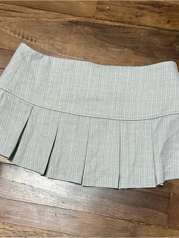 Danielle Guizio Pleated Micro Mini Skirt in Grey Plaid New Medium - Image 9