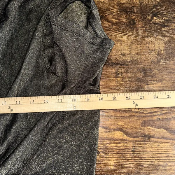 Lululemon Women's 12 Black and Gold Metallic Crescent Spark Athletic Tee Top - Image 6
