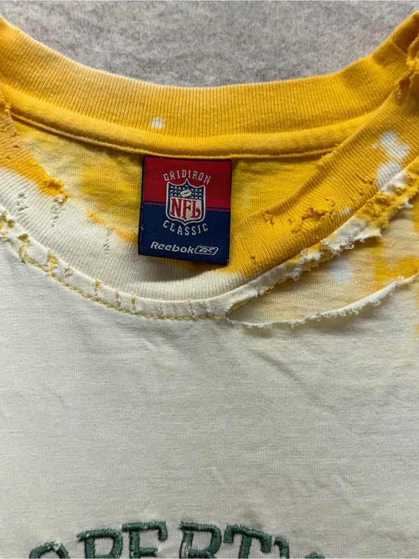 Vintage Reebok Green Bay Packers XXL Distressed Bleach Dyed Rhinestone T-Shirt - Image 6