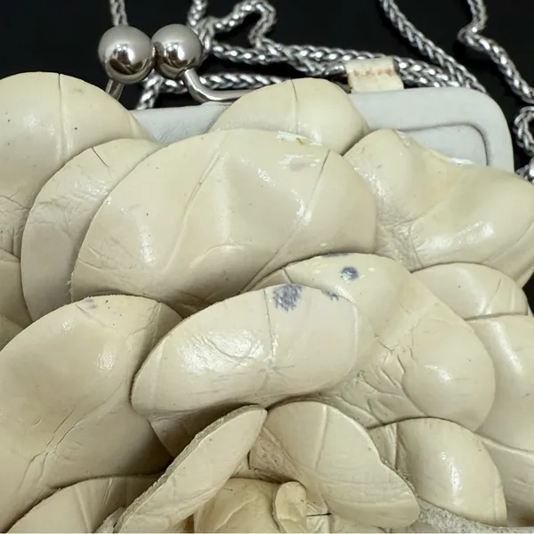 BRIGHTON Ivory Beige 3D Leather Flower Convertible Coin Purse Wallet Crossbody - Image 13