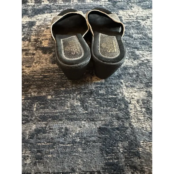 SBICCA Wedge Sandals Metallic Silver Gray/Black Sole Women's 8M Handmade In USA - Image 4