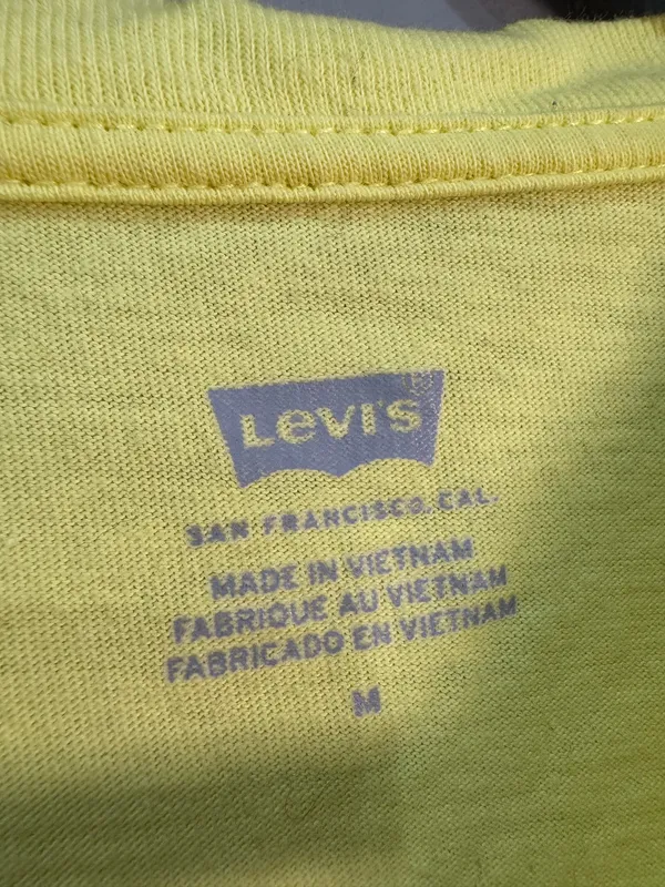 Yellow Levi's Knotted S/S Tee Size M VGUC - Image 5