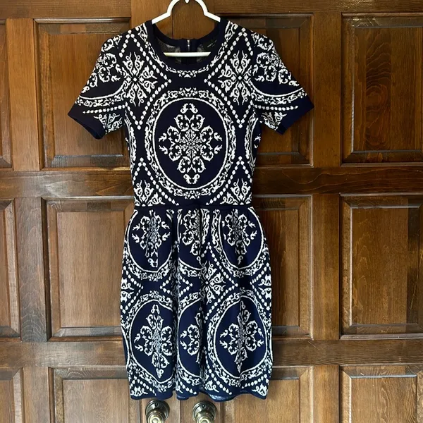 Romeo & Juliet Couture Damask Knit‎ Skater Sweater Dress Navy Blue White XS - Image 6