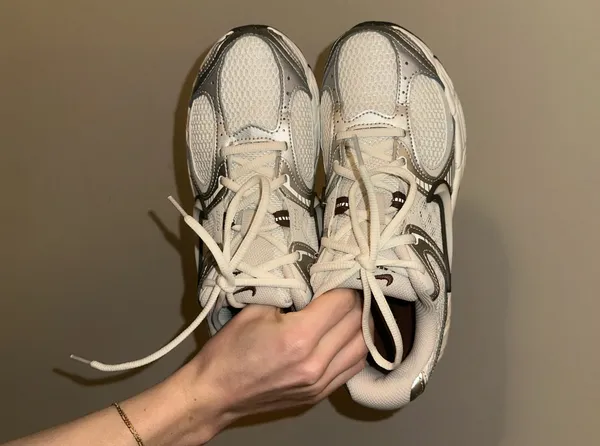 Nike V2K Brown - Image 3