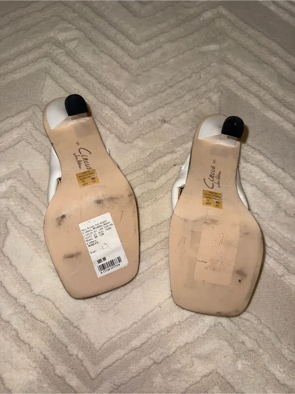 New! Sam edelman Women white sandals. Size 5 - Image 3