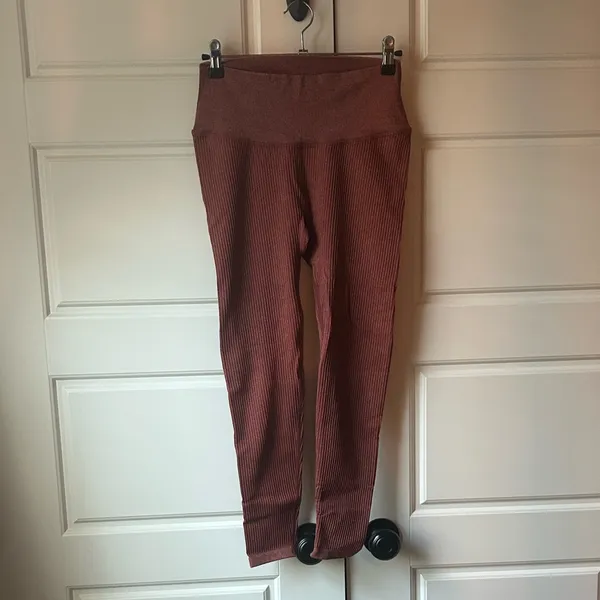 Balance Athletica Ribbed Leggings in Rust - Image 6