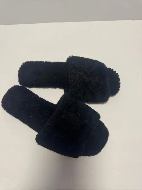 Raye Fuzzy Sandals Size 7.5 Revolve - Image 4