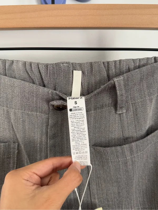Halara Small NEW High Waist Straight Leg Relaxed Pants Office Work Grey Pockets - Image 2