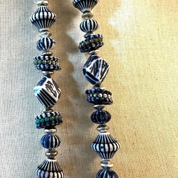 Blue beaded long necklace - Image 6