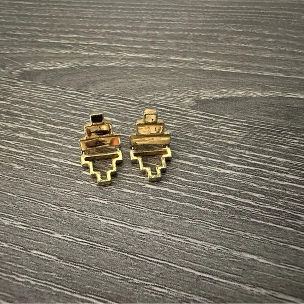 Gorjana Peytin Hinged Stud Earring 18K Gold Plated - Image 3