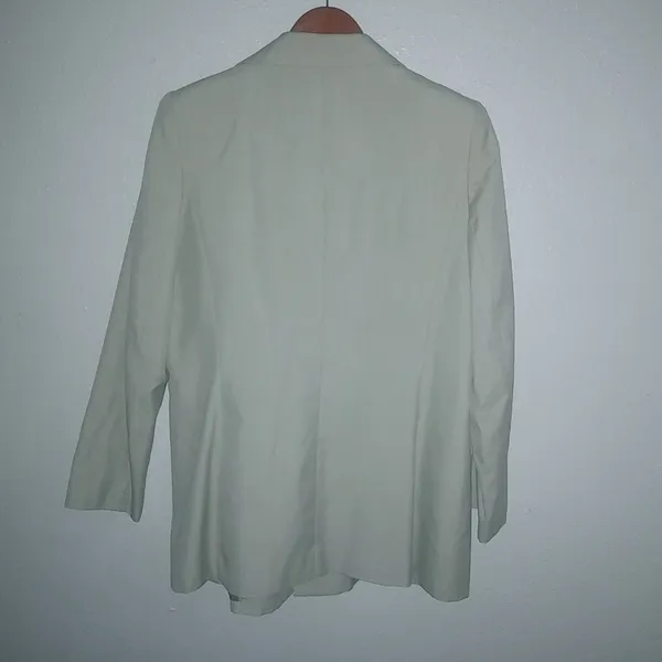LeSuit 12 Green Tea Double Breasted Skirt Suit Set - Image 10