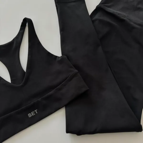 Set Active Black Luxform Two Piece Sports Bra and Legging Set - Image 4