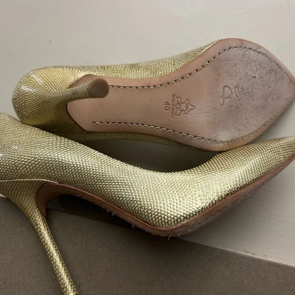 Heels Chic Gold Women's Heels Alice & Olivia Stacey Bendet Ivoryplatform size 40 - Image 4