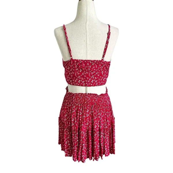 Princess Polly Rose Pink Floral Crop Top Full Skirt Set Women Size 4 | 68-15 - Image 2