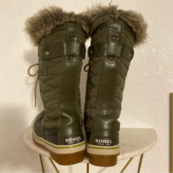 Sorel Tofino Il Boot Womens Style : Nl2333 Peatmoss Green Black Womens Size 6 - Image 4