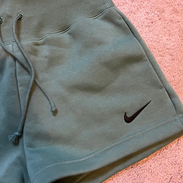 Nike sportswear shorts XXS NEW - Image 4