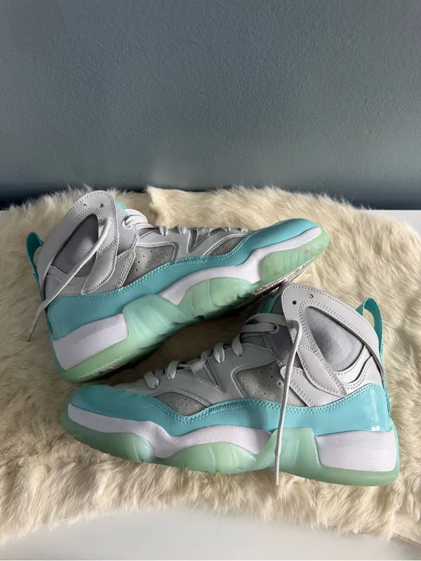 Nike Air Jordan Women’s Jumpman Two Trey Tropical Teal Sneakers - Image 4
