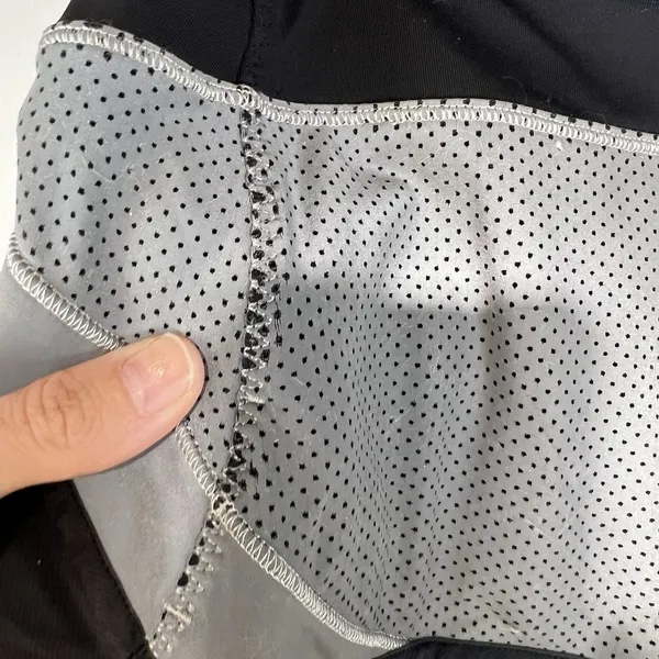 Lululemon Shorts Women 4‎ Black Gray Speed Up Reflective Short Swift Fabric Run - Image 3