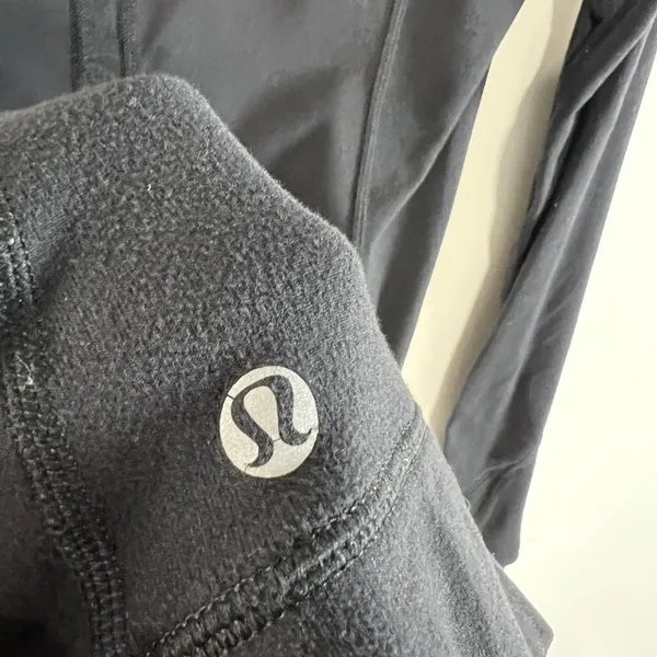 Lululemon Full Tilt Long Sleeve Top Sz 4 Black Lace Back‎ Thumb Holes Yoga - Image 7