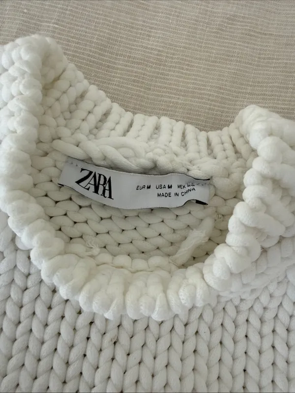 Zara White Chunky Knit Sleeveless Crop Top - Image 2