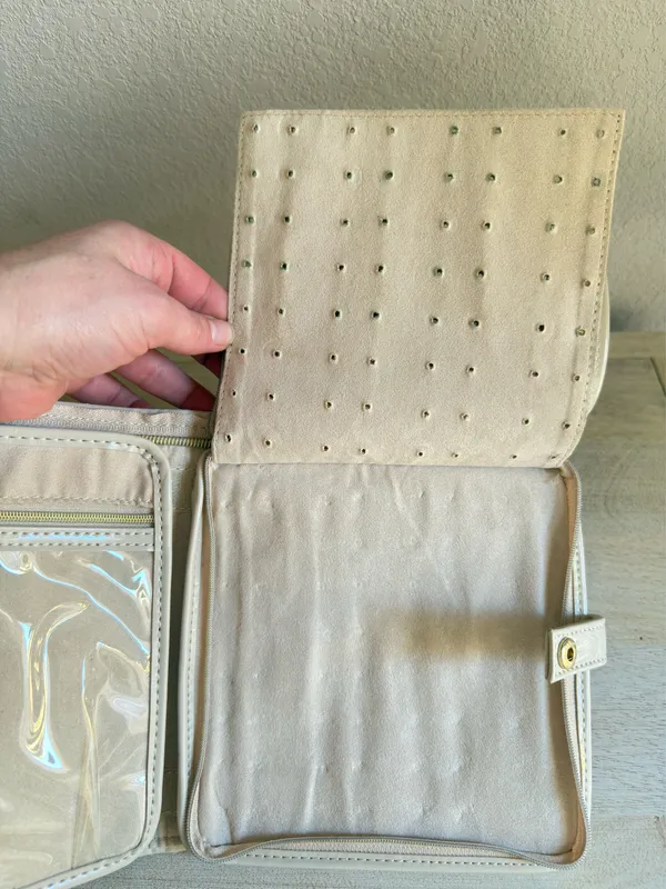 Kendra Scott The Zip Away Jet Set Jewelry Organizer - Image 9