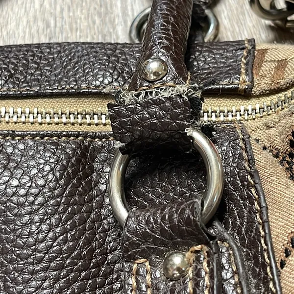 Dooney & Bourke Vintage Hand/Shoulder Bag - Image 9
