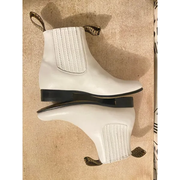 White Leather Chelsea Boots El Besserro 22.5 Boho Western Quiet Luxury‎ Cowgirl - Image 8