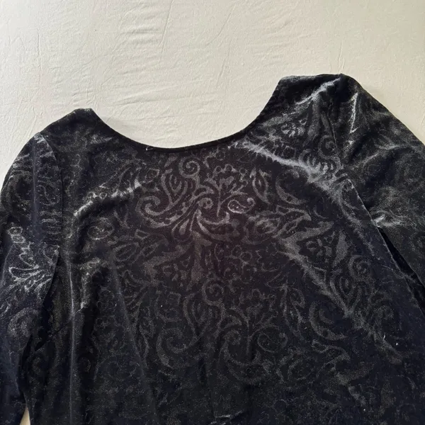 Vintage Y2K Cache velvet Paisley long sleeve Scoop Back Top - Image 3
