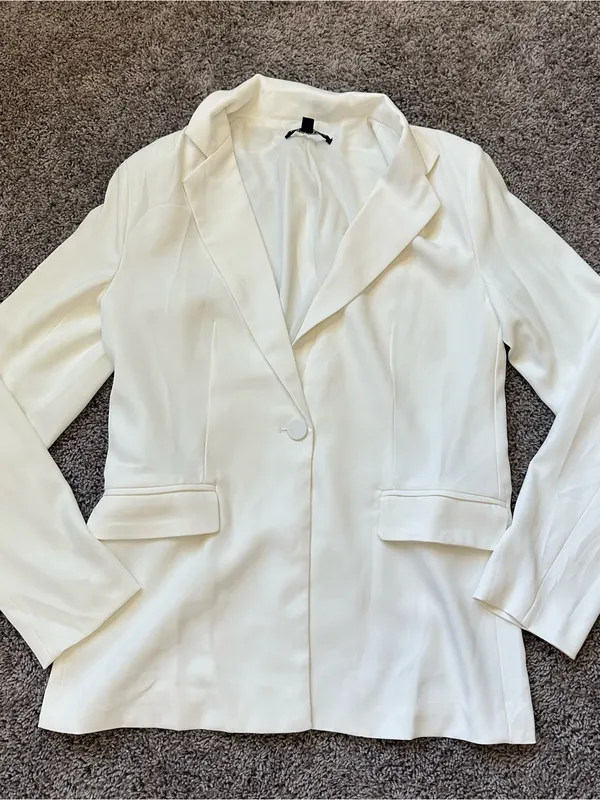 Women's Cream Single-Button Blazer Jacket - Image 2