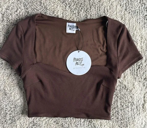 NWT Princess Polly Nolan Short Sleeve Ribbed Crop Top Size Small 4 Brown Cute - Image 4