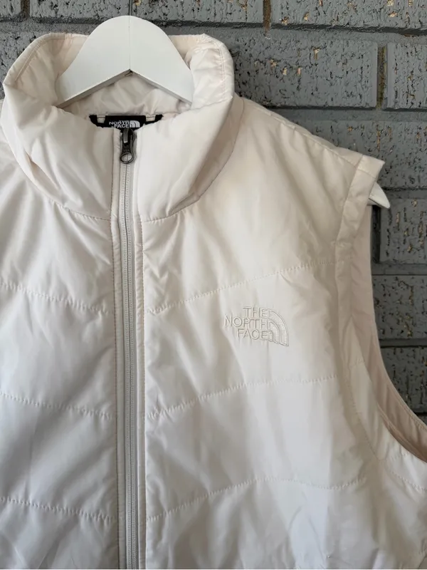 The North Face Women’s Tamburello Quilted Puffer Vest Embroidered Logo Hiking - Image 6