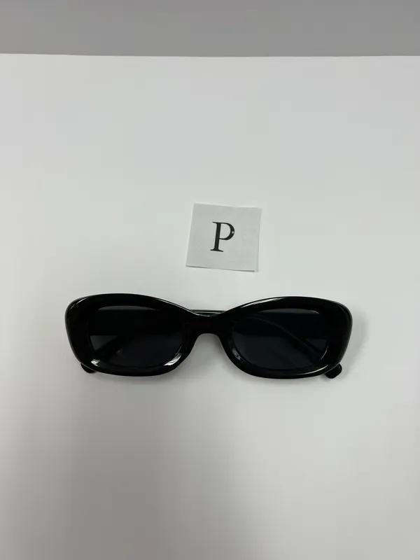 Black 90s style sunglasses/ retro rectangular sunglasses - Image 5
