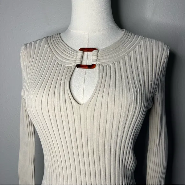 Y2K Vintage Cache Cream Silk Blend Rib Knit Keyhole Square Ring Going Out Blouse - Image 3