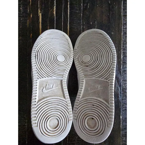 Nike Sneakers Women's Size 8 - Image 7