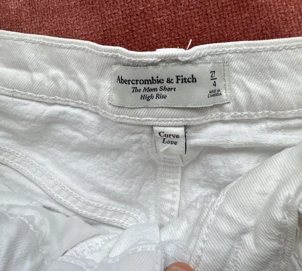 Abercrombie Curve Love High-Rise Jean Shorts The Mom - Image 3