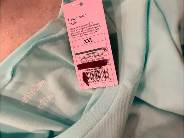 NWT Wild Fable Size XXL Aqua Blue Cropped Baby Tee Short Sleeve Crew Neck - Image 8