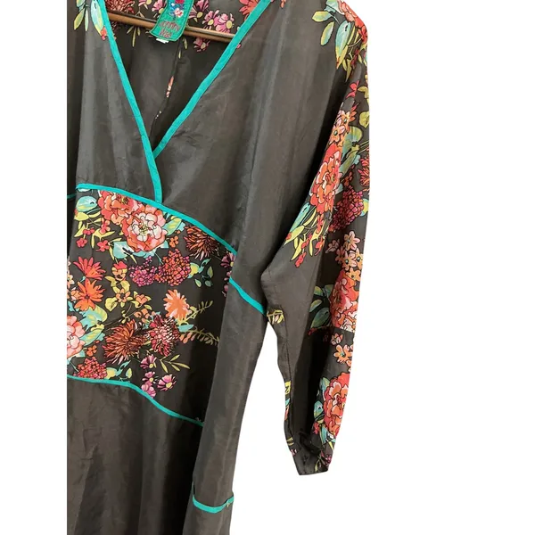 Johnny Was‎ Silk Floral High Low Tunic Top Grey Teal V-Neck 3/4 Sleeve Size M - Image 11