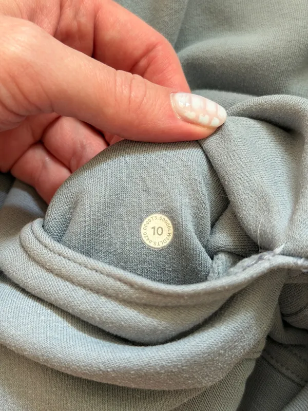 Lululemon Hoodie - Image 4