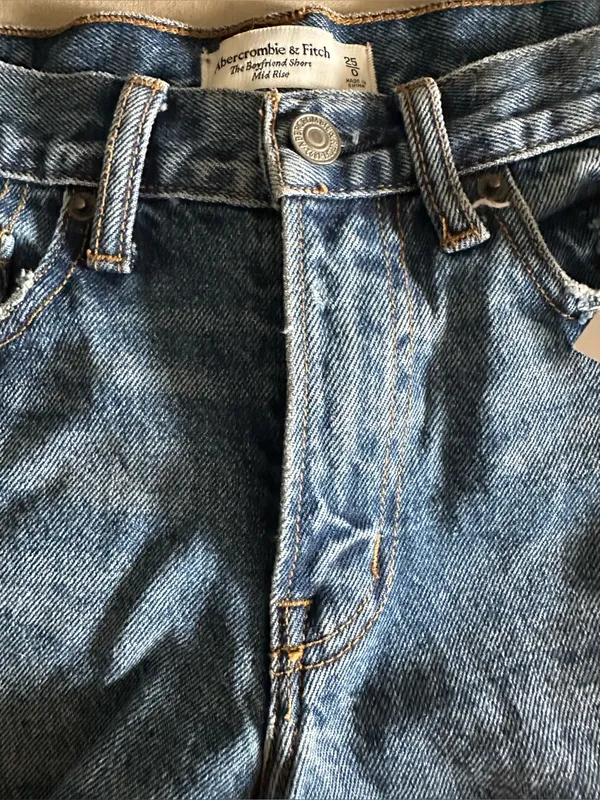 Abercrombie & Fitch The Boyfriend Short - Mid Rise NWT - Image 3
