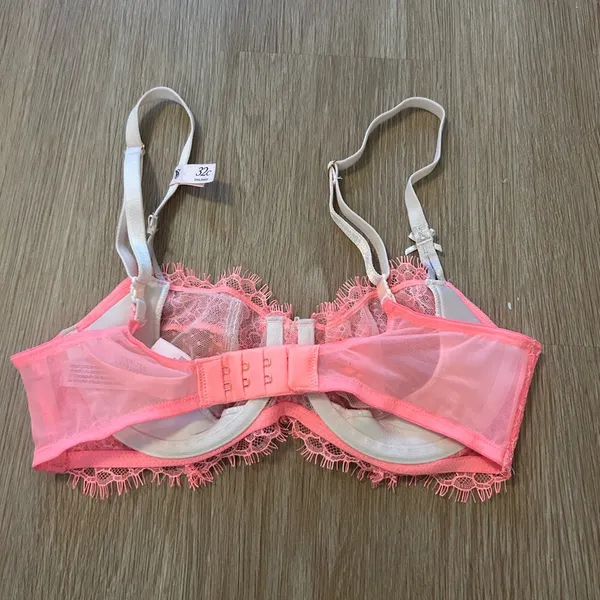 Victoria's Secret Coral Lace Bra - Image 2
