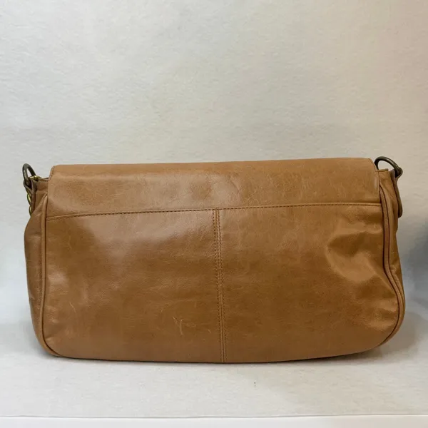 Hobo International Marilyn Shoulder Bag Tan Light Brown Gold Tone Hardware - Image 8
