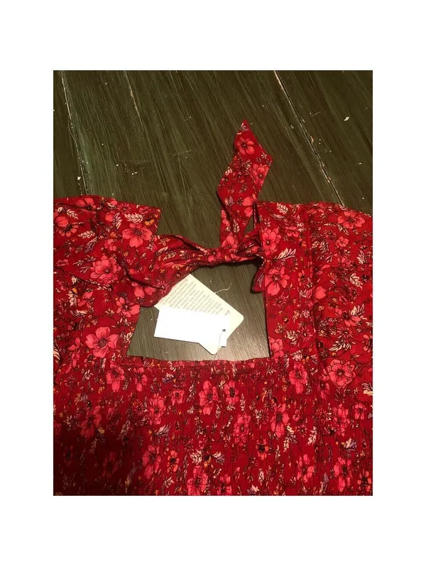 Band of Gypsies NWT Red Floral Smocked Crop Top Short Sleeve Size M - Image 7