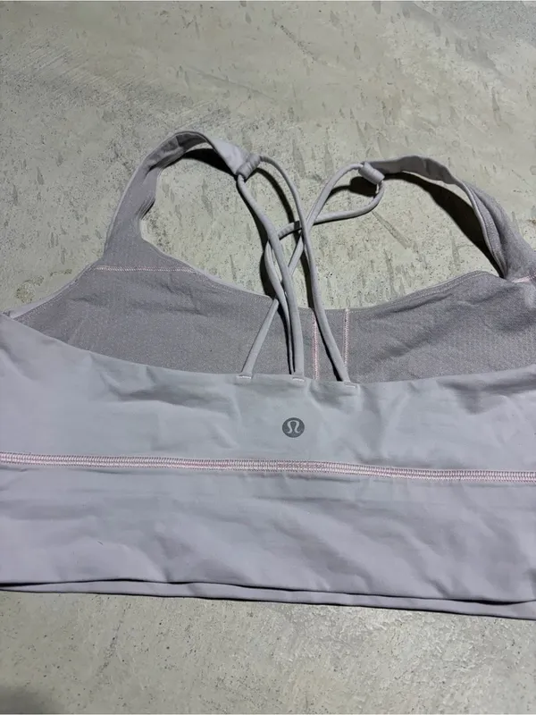 Lululemon free to be Strappy sports bra 12 - Image 3