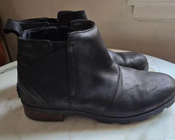 Sorel Emelie Women's Charcoal Black Ankle Boots - Image 3